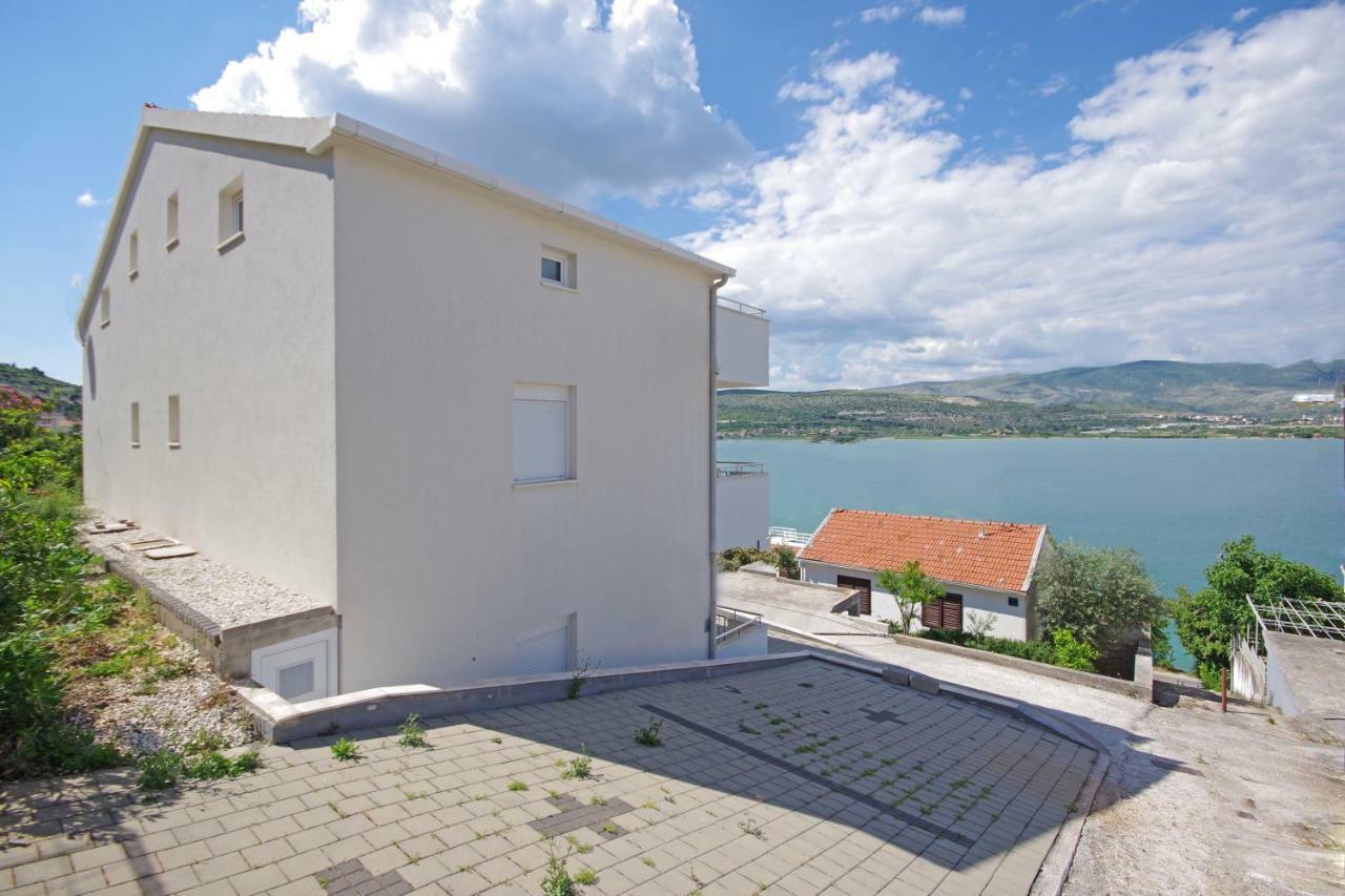 Irma Trogir Apartment Bagian luar foto