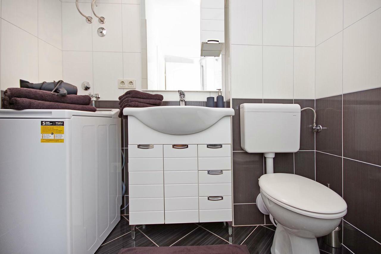 Irma Trogir Apartment Bagian luar foto