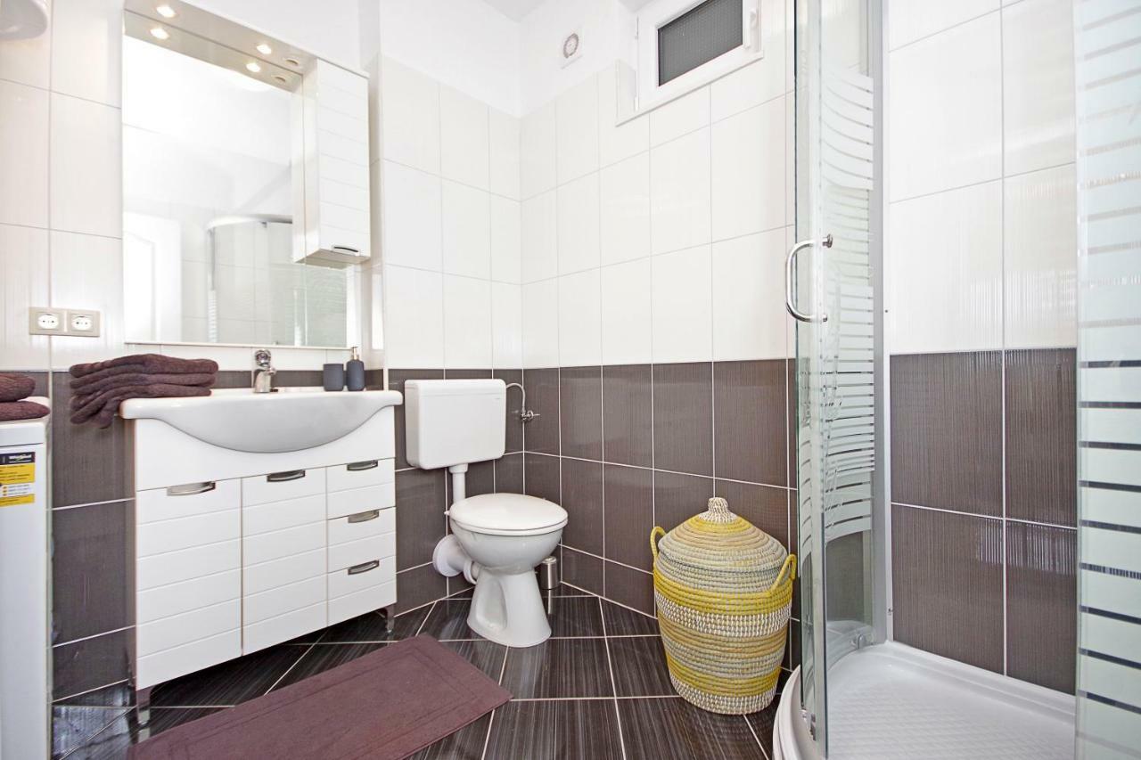 Irma Trogir Apartment Bagian luar foto